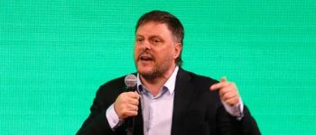 En su cierre de campaña, Santoro convocó a 