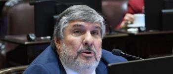 Mayans dice que no son enemigos con Macri, pero que deberían 