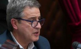 Falcone criticó a Adorni por hablar de &ldquo;sacrificio&rdquo; en su viaje a Nueva York