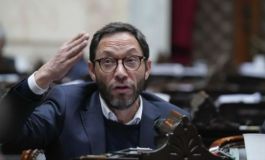 Ferraro acusa al Gobierno de pagar 'sobresueldos' y los vincula a transferencias en criptomonedas
