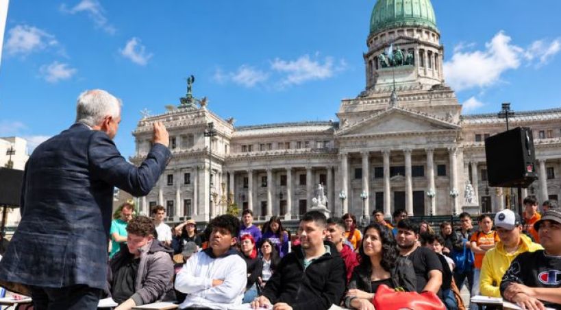 Reclamo de la UBA por la Ley de Financiamiento: a qué hora empiezan las clases públicas en Plaza de Mayo